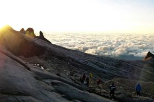 Declutter & Resell to Boost Debt Reduction in 2026